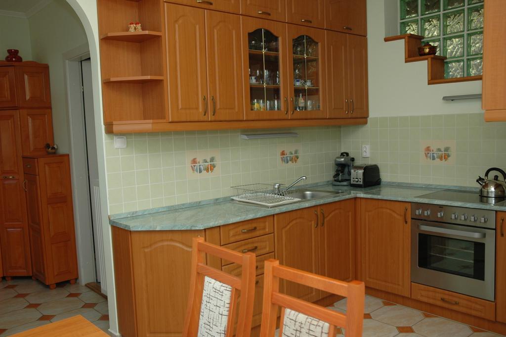 Zoeldike Vendeghaz Hotel Kaposvár Kamer foto